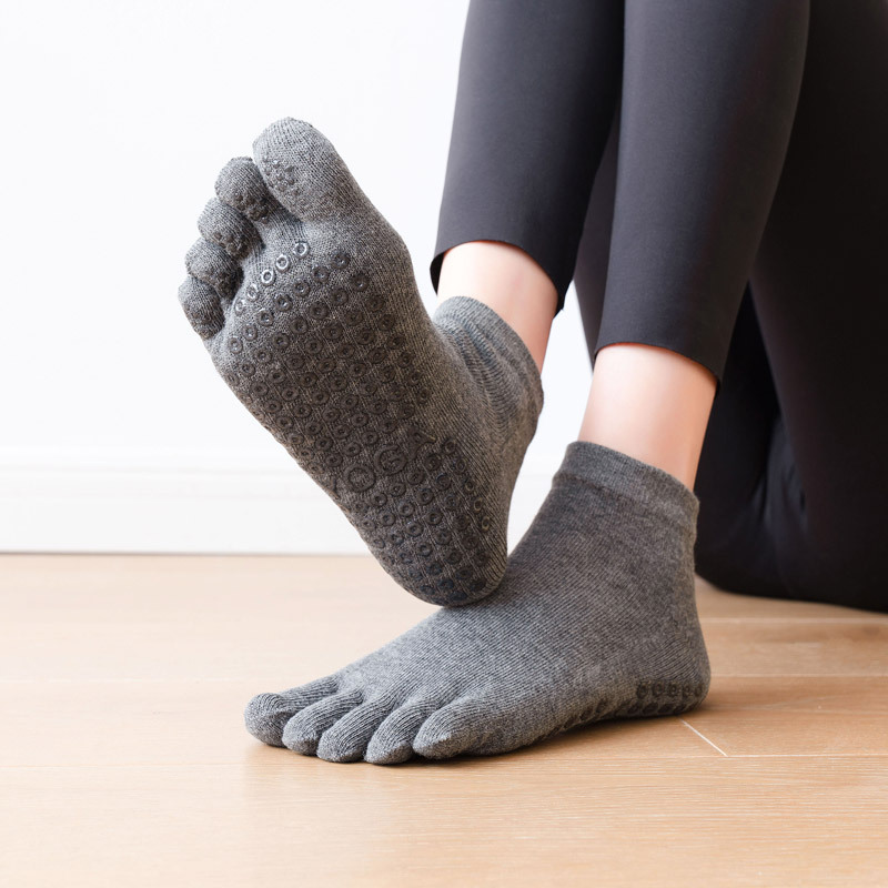 Anti-Slip Women Pilates Socks  - Yoga Dance & Fitness Center Llc 评论和价格