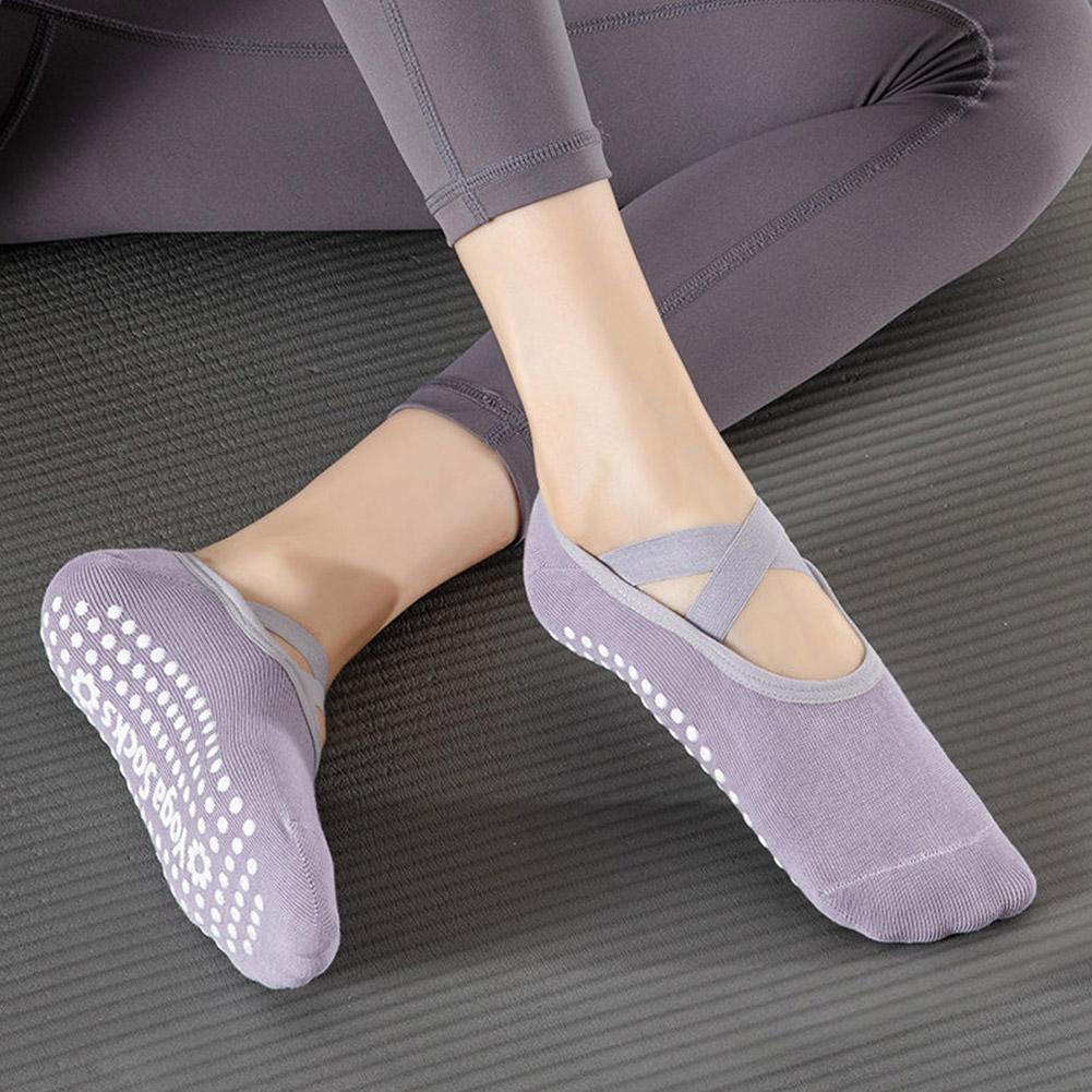 Professional Women Yoga Socks  - Yoga Dance & Fitness Center Llc 评论和价格